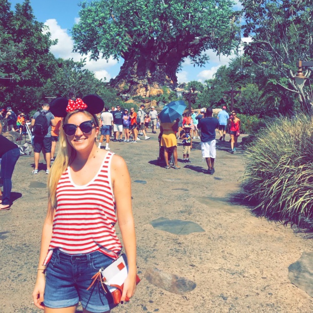 Meet your Posher, Victoria